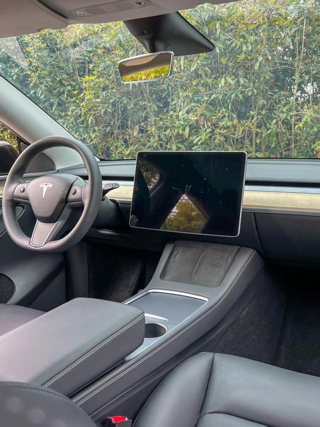 Tesla Model Y 2022 Facelift RWD – фото 8