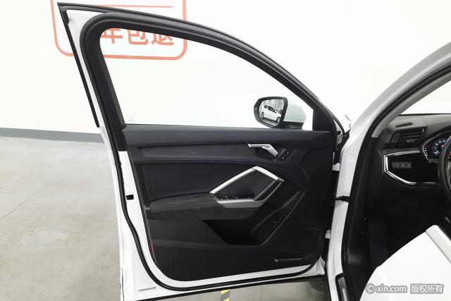 Audi Q3 2019 35 TFSI Advanced Sport – фото 11