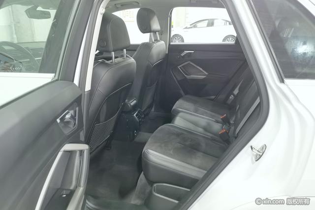 Audi Q3 2019 35 TFSI Advanced Sport – фото 19