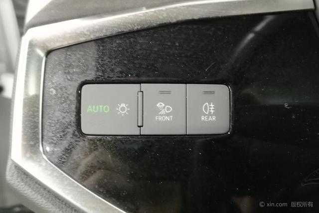 Audi Q3 2019 35 TFSI Advanced Sport – фото 24