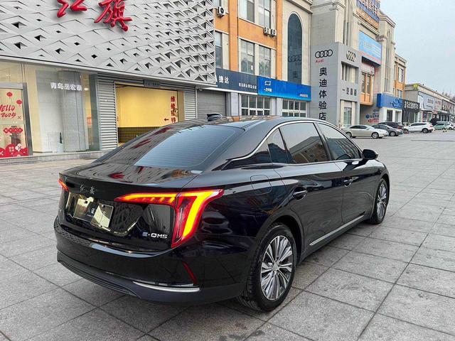Hongqi E-QM5 2024 модификация 450KM Travel Edition 100kW – фото 3