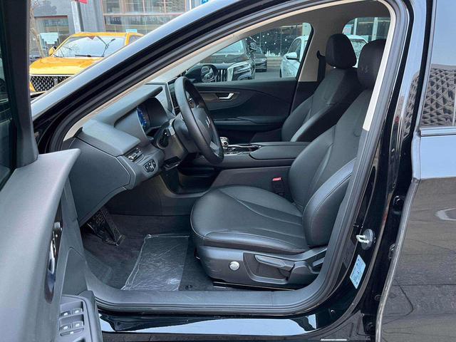 Hongqi E-QM5 2024 модификация 450KM Travel Edition 100kW – фото 9