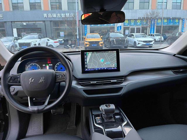 Hongqi E-QM5 2024 модификация 450KM Travel Edition 100kW – фото 12