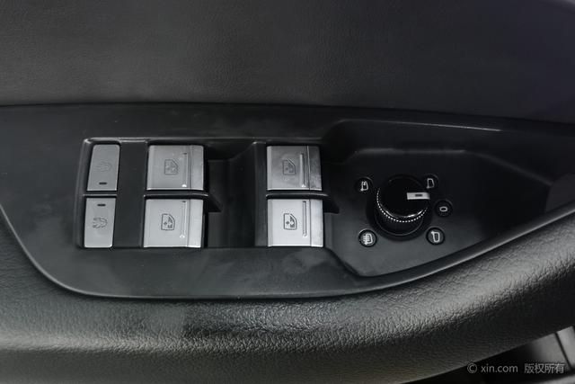 Audi A6L 2023 45 TFSI Precision Dynamic – фото 12