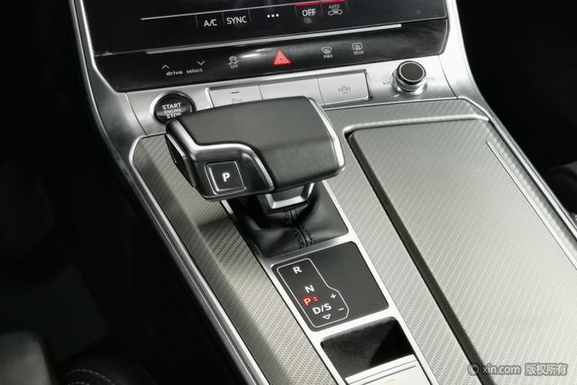 Audi A6L 2023 45 TFSI Precision Dynamic – фото 17