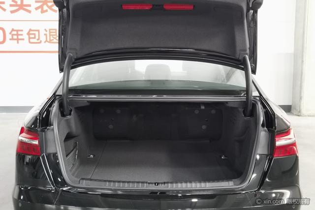 Audi A6L 2023 45 TFSI Precision Dynamic – фото 20