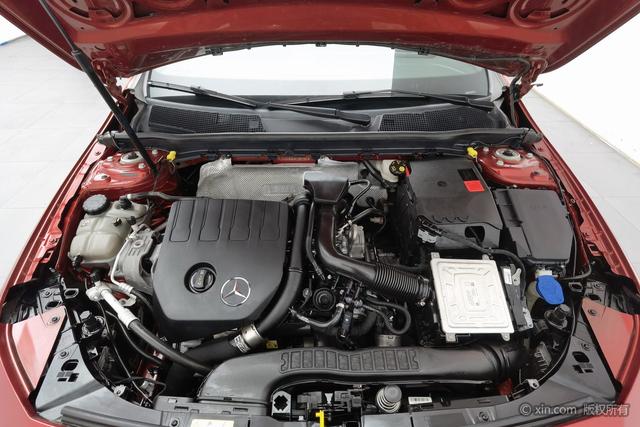 Mercedes-Benz A-Class 2019 A 200 L Sport Sedan – фото 7