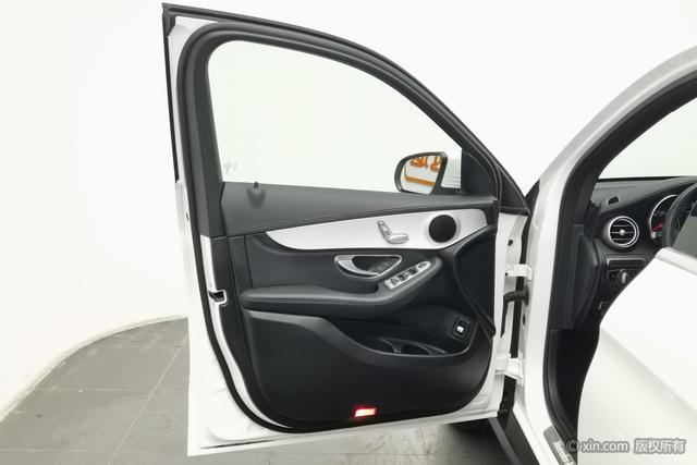 Mercedes-Benz GLC 2019 GLC 200 L 4MATIC – фото 11