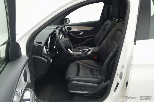 Mercedes-Benz GLC 2019 GLC 200 L 4MATIC – фото 13