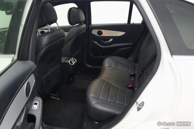Mercedes-Benz GLC 2019 GLC 200 L 4MATIC – фото 19