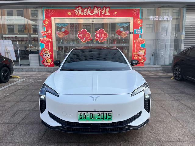 HONGQI EH7 2024 820 Pro Edition – фото 2