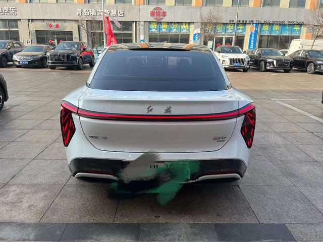HONGQI EH7 2024 820 Pro Edition – фото 5