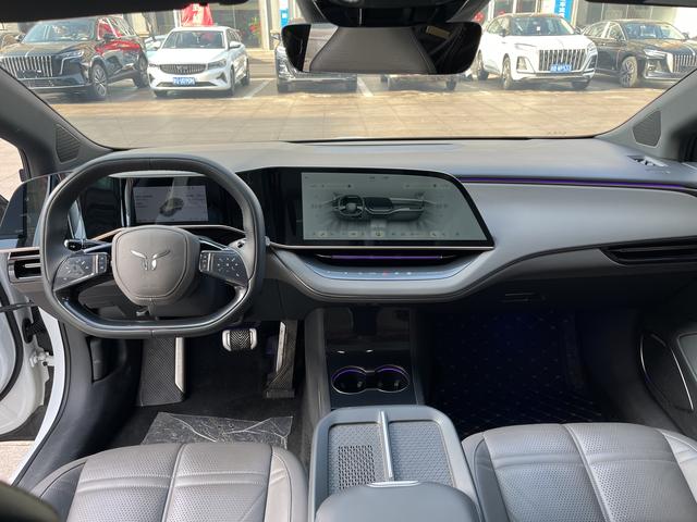 HONGQI EH7 2024 820 Pro Edition – фото 9