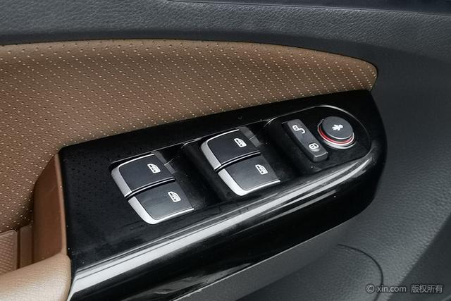 BYD Tang DM 2017 модификация DM 2.0T BYD Tang 100 – фото 12