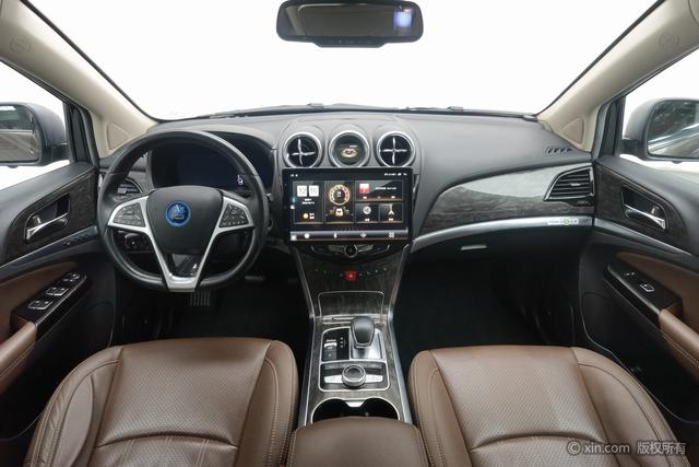 BYD Tang DM 2017 модификация DM 2.0T BYD Tang 100 – фото 14