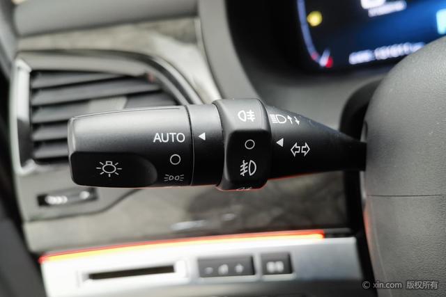 BYD Tang DM 2017 модификация DM 2.0T BYD Tang 100 – фото 24