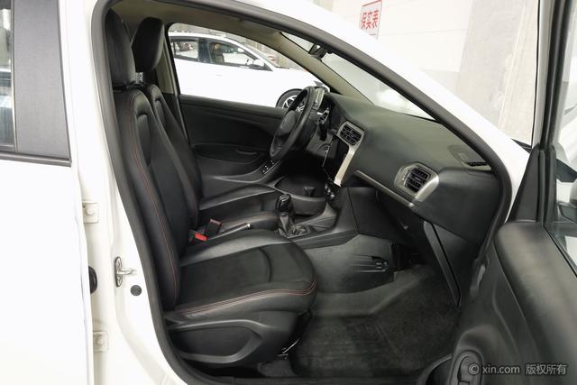 Peugeot 301 2016 1.6L Manual Comfort – фото 22