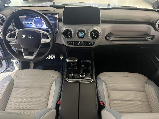 BAIC BJ40 2023 2.0D Automatic 4WD Dao Feng Hero Knight Edition – фото 7