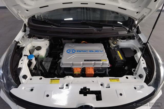 BAIC New Energy EC5 Модель 2019 года Xinshang Edition – фото 7