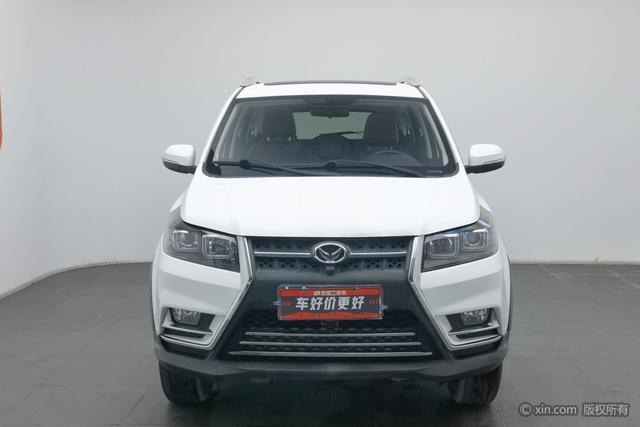 BAIC Huansu S3 2016 модификация S3L 1.5L Manual Exclusive – фото 3
