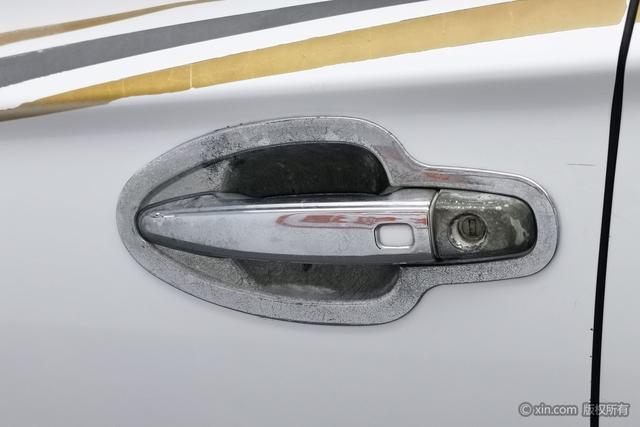 BAIC Huansu S3 2016 модификация S3L 1.5L Manual Exclusive – фото 8