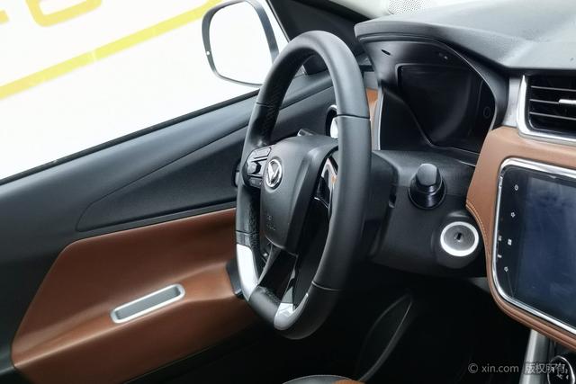 BAIC Huansu S3 2016 модификация S3L 1.5L Manual Exclusive – фото 23