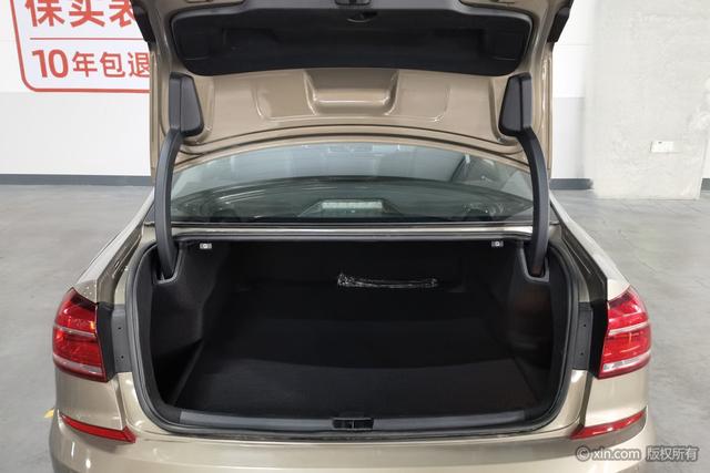 Volkswagen Passat 2017 330TSI DSG Prestige – фото 20