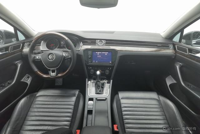 Volkswagen Magotan 2019 330TSI DSG Luxury China V – фото 14