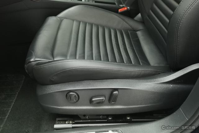 Volkswagen Magotan 2019 330TSI DSG Luxury China V – фото 21