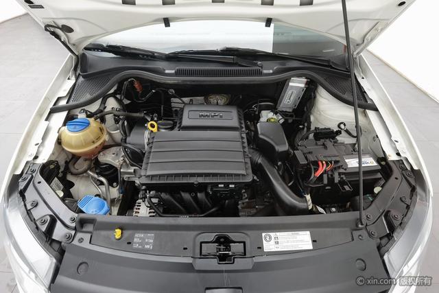 Volkswagen Polo 2016 1.6L Automatic Comfort – фото 7