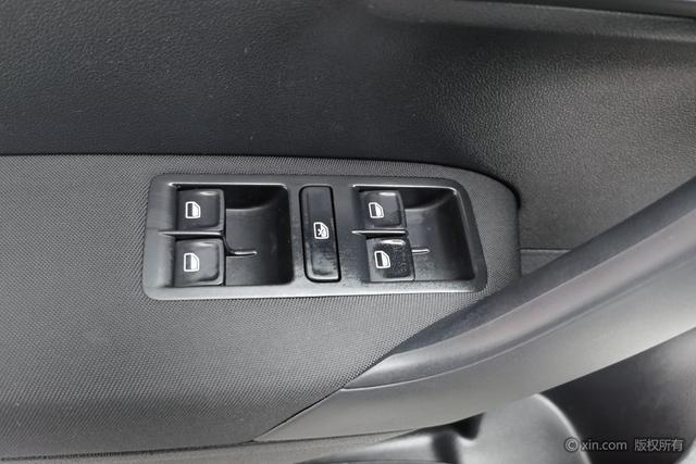 Volkswagen Polo 2016 1.6L Automatic Comfort – фото 12