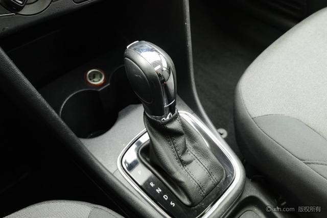 Volkswagen Polo 2016 1.6L Automatic Comfort – фото 17