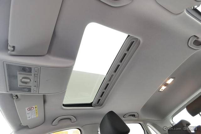 Volkswagen Polo 2016 1.6L Automatic Comfort – фото 18