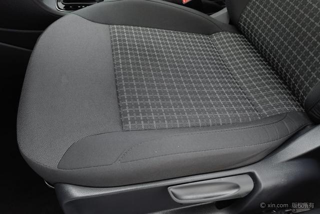 Volkswagen Polo 2016 1.6L Automatic Comfort – фото 21