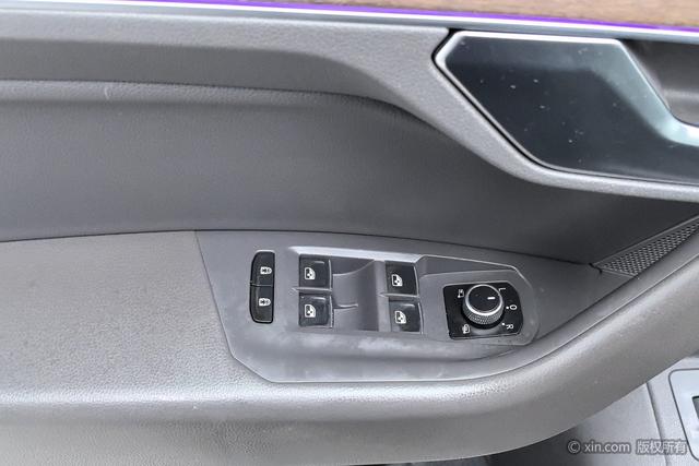 Volkswagen Touareg Модель 2020 года 3.0TSI Rapid Xiang Edition – фото 12