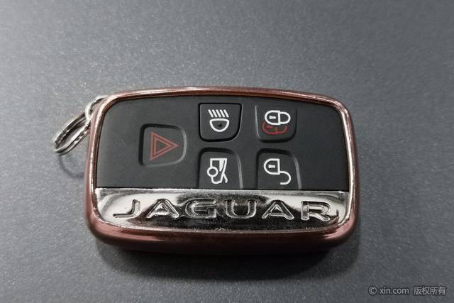 Jaguar XFL 2018 XFL 2.0T 250PS Luxury – фото 10