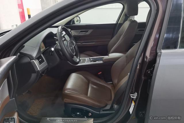 Jaguar XFL 2018 XFL 2.0T 250PS Luxury – фото 13
