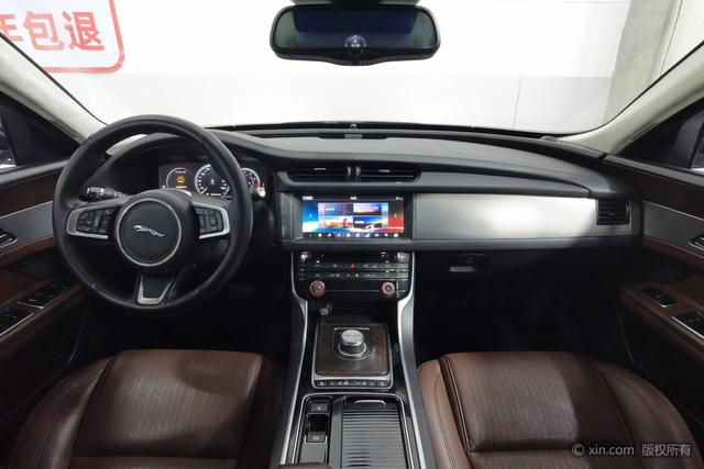 Jaguar XFL 2018 XFL 2.0T 250PS Luxury – фото 14