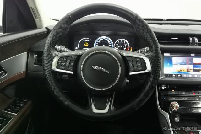 Jaguar XFL 2018 XFL 2.0T 250PS Luxury – фото 15