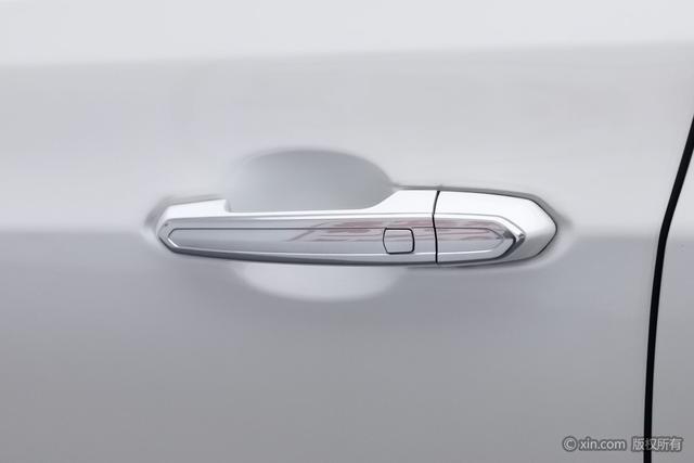 Cadillac CT6 PLUG-IN 2017 модификация 30E Elite – фото 8