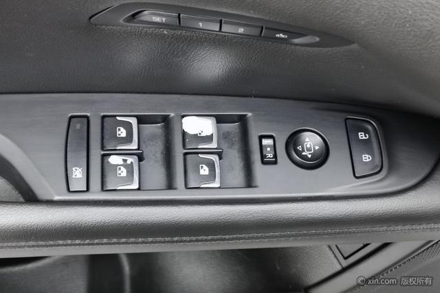 Cadillac CT6 PLUG-IN 2017 модификация 30E Elite – фото 12