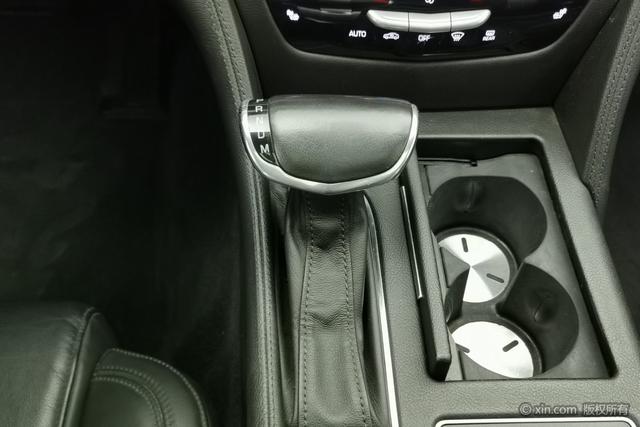 Cadillac CT6 PLUG-IN 2017 модификация 30E Elite – фото 17