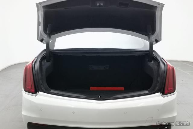 Cadillac CT6 PLUG-IN 2017 модификация 30E Elite – фото 20