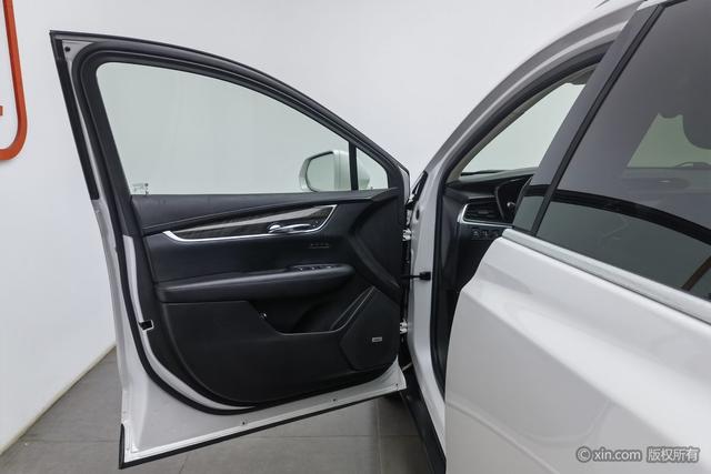 Cadillac X T5 2016 модификация 25T Luxury – фото 11