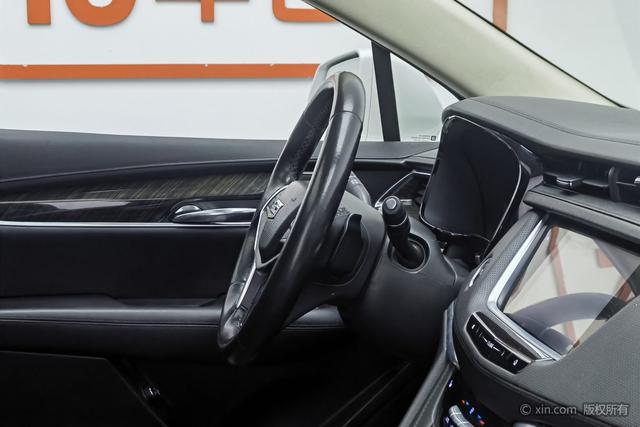Cadillac X T5 2016 модификация 25T Luxury – фото 23