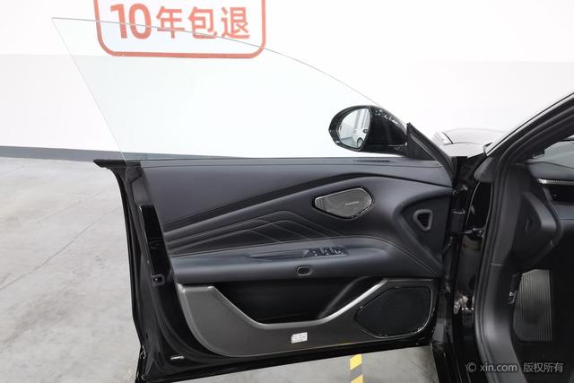 Lynk & Co 10 EM-P 2025 модификация 240 4WD Ultra – фото 11