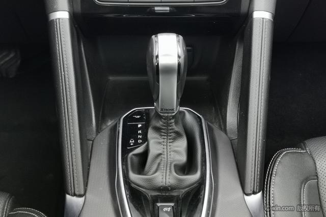 Renault Koleos 2017 2.0L FWD Luxury – фото 17