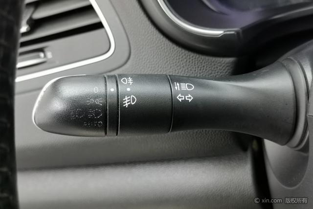 Renault Koleos 2017 2.0L FWD Luxury – фото 24