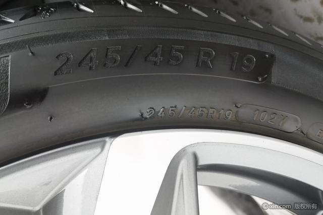 **Mazda EZ-6** 2024 модификация Extended Range 200 Zhizun Edition – фото 9