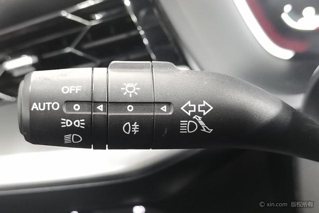 MG5 2021 300TGI DCT Green Luxury Luxury Edition – фото 24